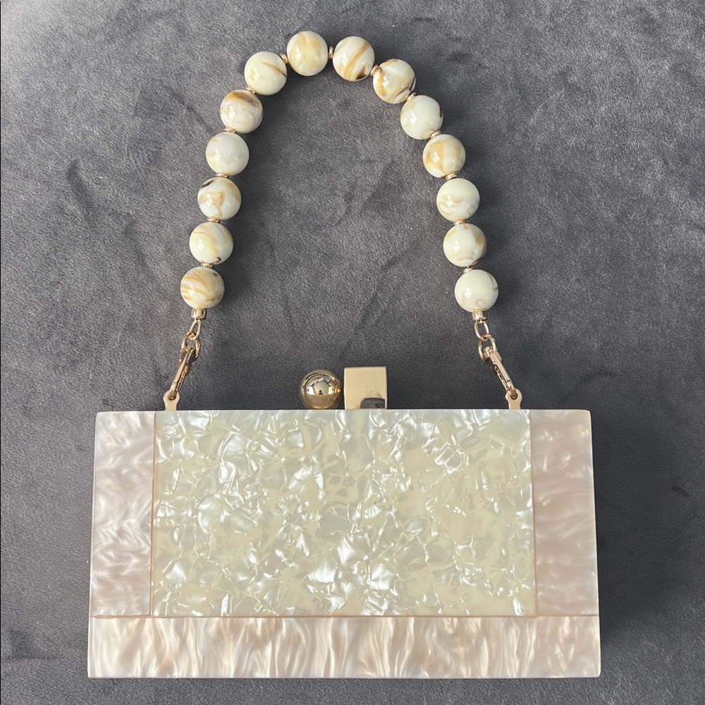 Elegant Cream and Gold Handbag